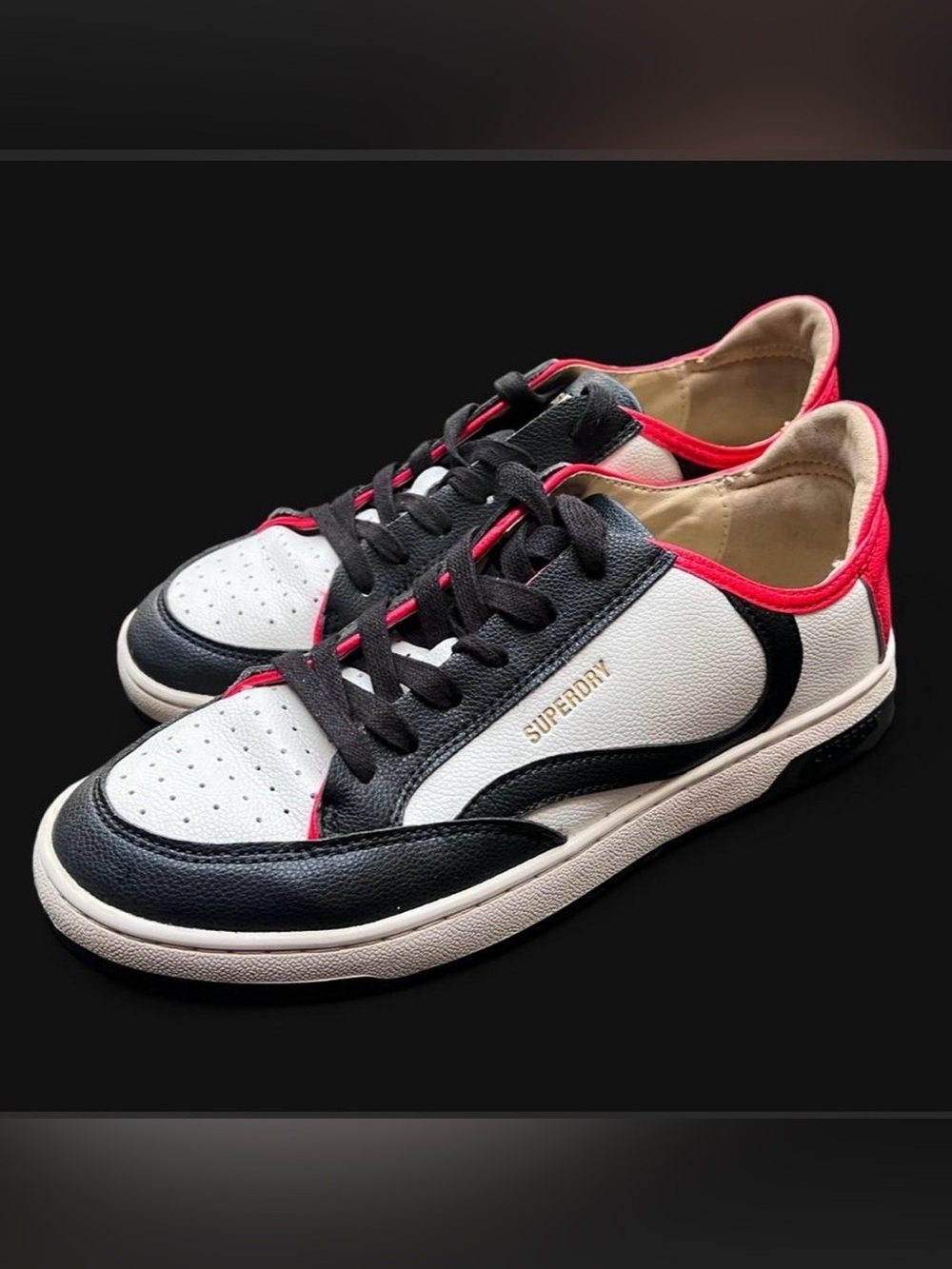 Superdry Men’s White, Black & Red Low-Top Sneakers